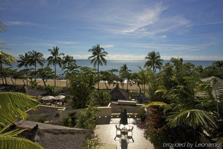 Sea Change Beachfront Apartments Trinity Beach Extérieur photo