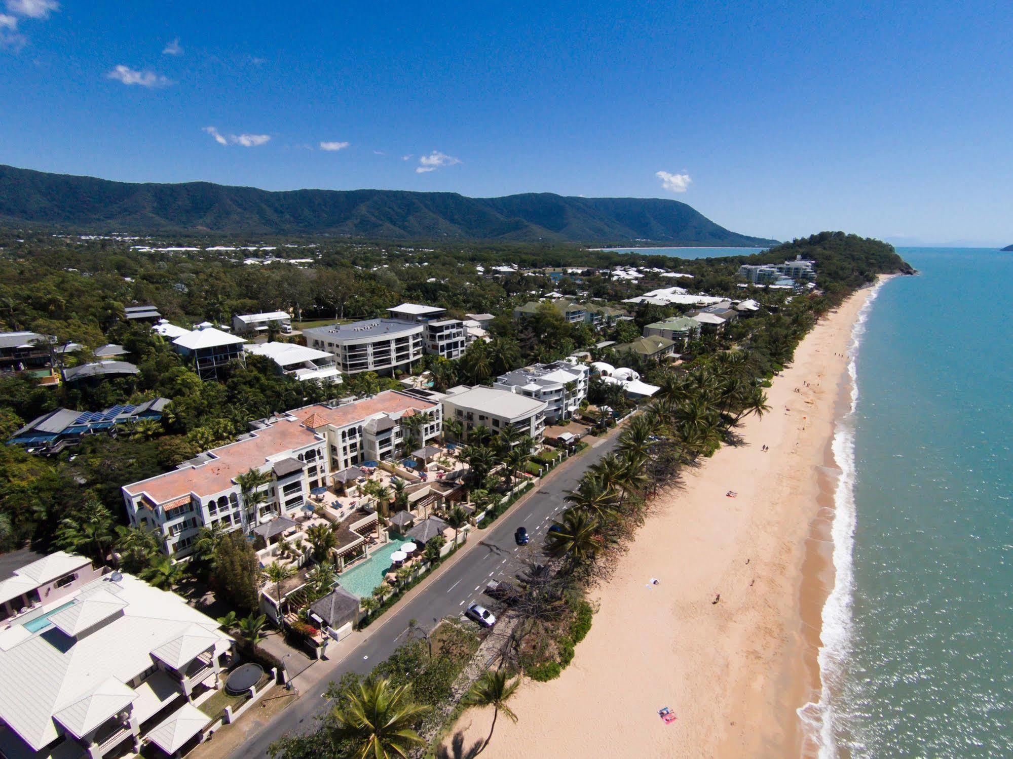 Sea Change Beachfront Apartments Trinity Beach Extérieur photo